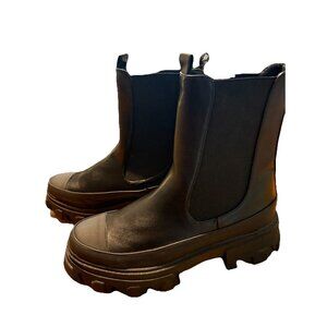 PORTLAND Chelsea Boots Black Lug bottom Size 9 Indy Whimsygoth Gorpcore Y2K NEW